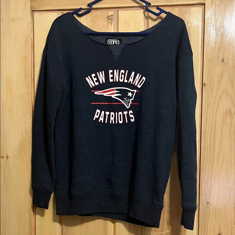 New England Patriots Women's Navy Blue Sweatshirt